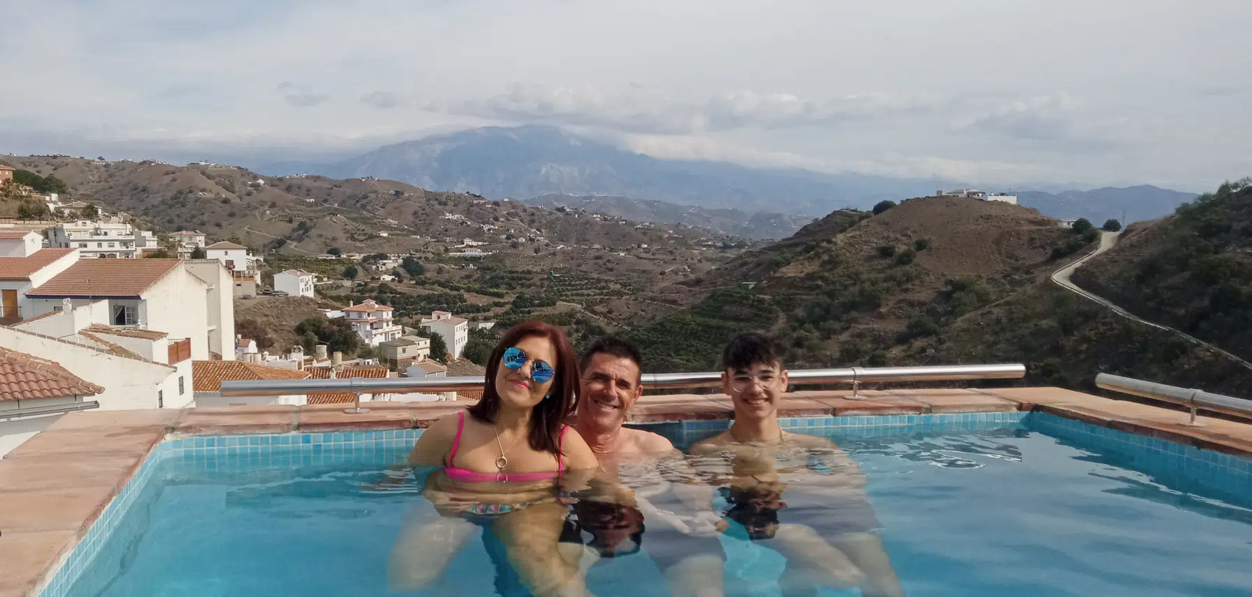 Poolhäng | Casa de Luz