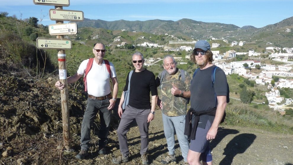 Vandring med Almáchar i Andalusien är mycket trevlig. | Casa de Luz